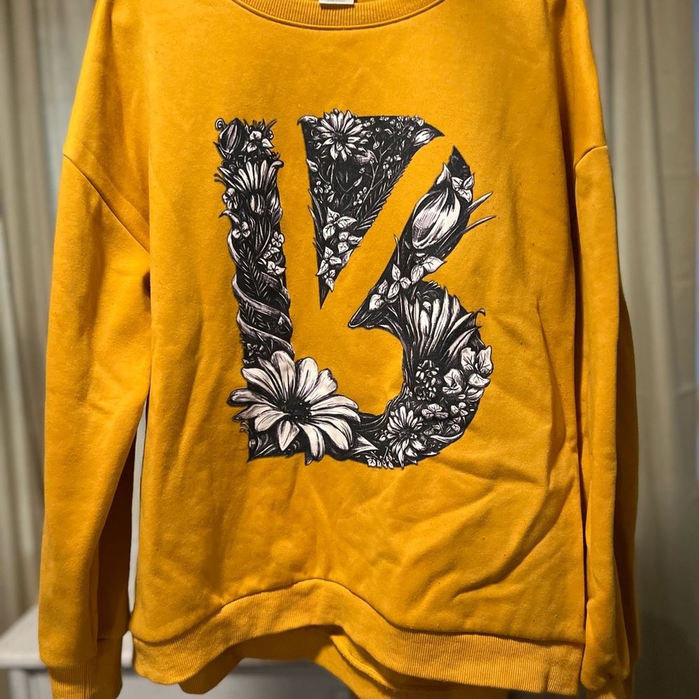 BuffBunny Oversized Sweatshirt